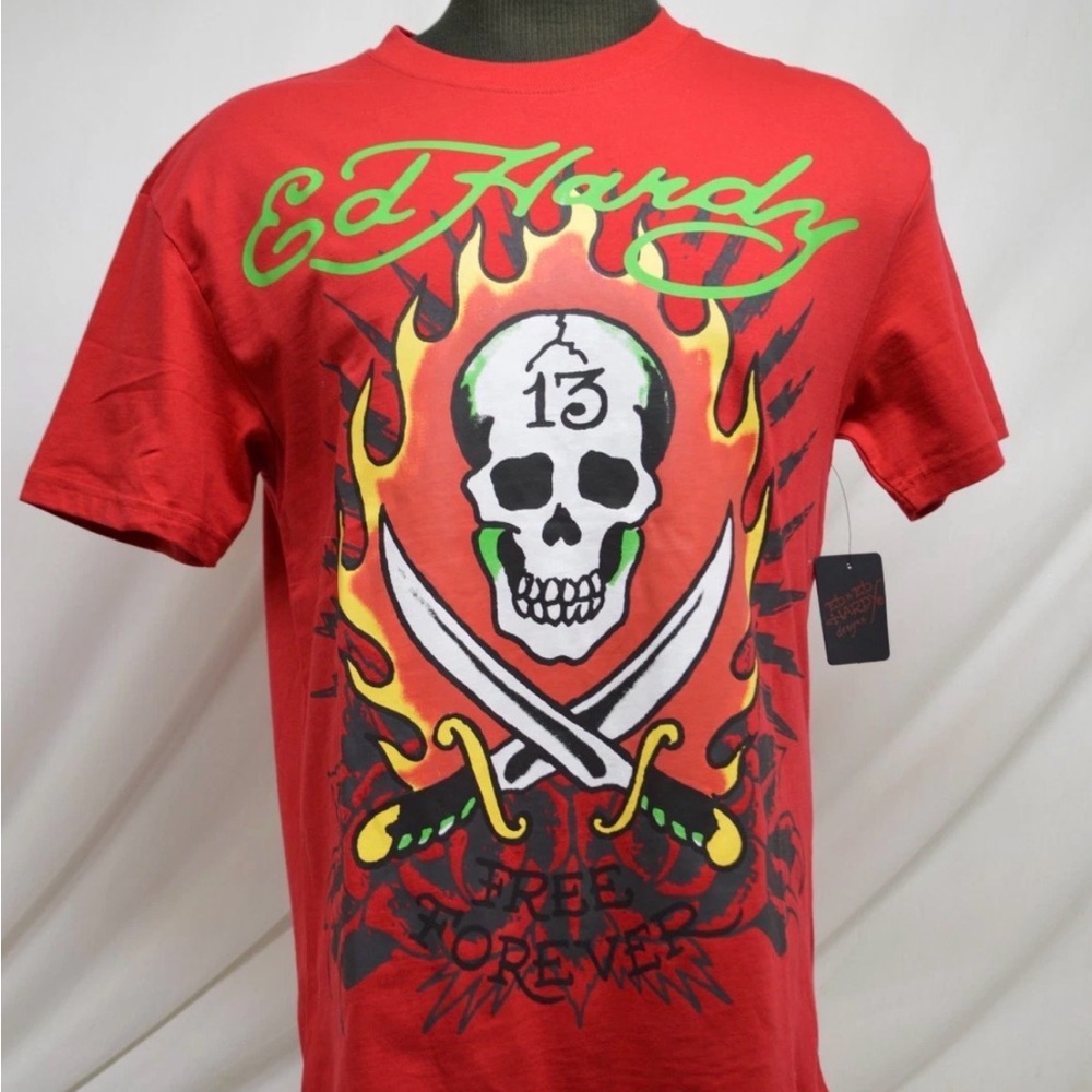 Ed Hardy Red Flame Skull 13 Graphic Tee medium NWT